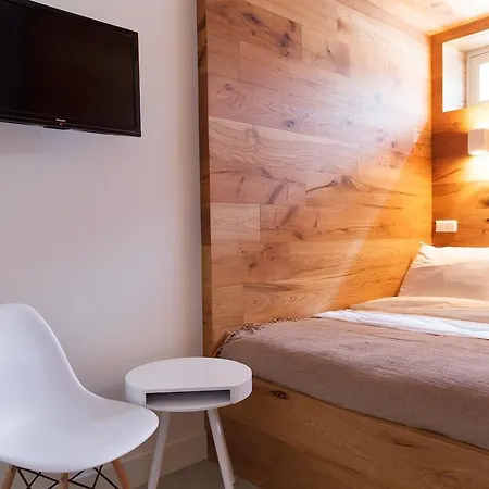 Marnix360apartments The Mansion 3*