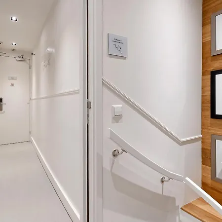 Marnix360apartments-suites Jordaan 3*