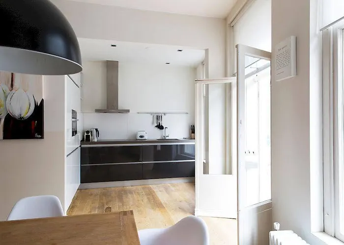 Marnix360apartments The Mansion 3*