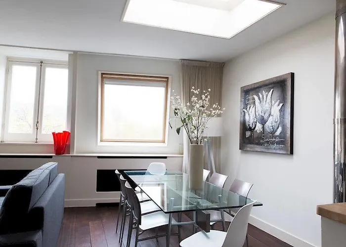 Marnix360apartments The Mansion 3*