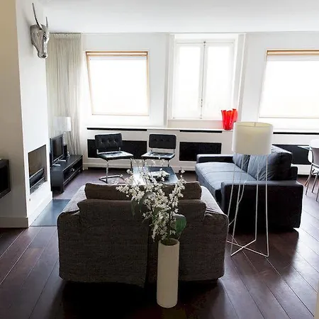 Marnix360apartments The Mansion Apartahotel